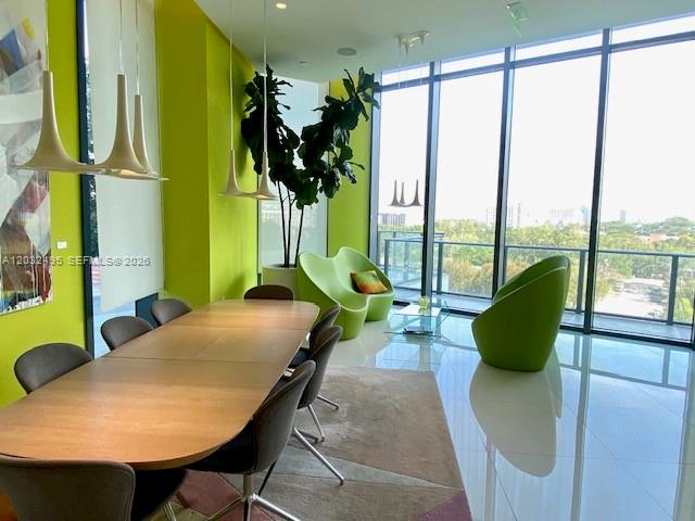 PARAISO BAYVIEWS CONDO - Residential