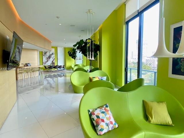 PARAISO BAYVIEWS CONDO - Residential