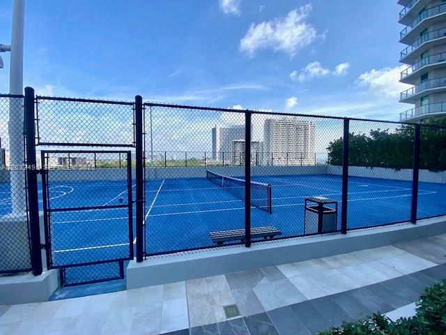 PARAISO BAYVIEWS CONDO - Residential