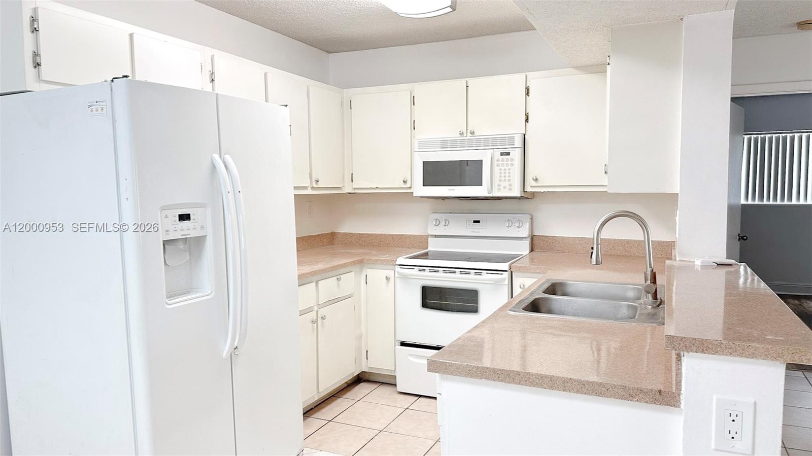 PALMS OF PEMBROKE CONDO - Residential