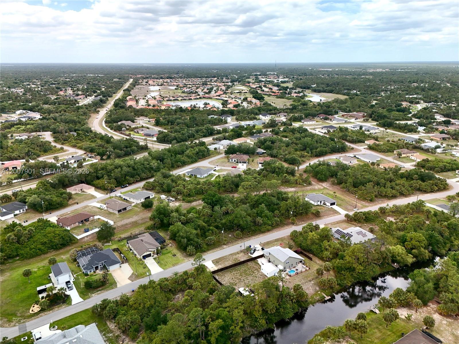 PORT CHARLOTTE - Land