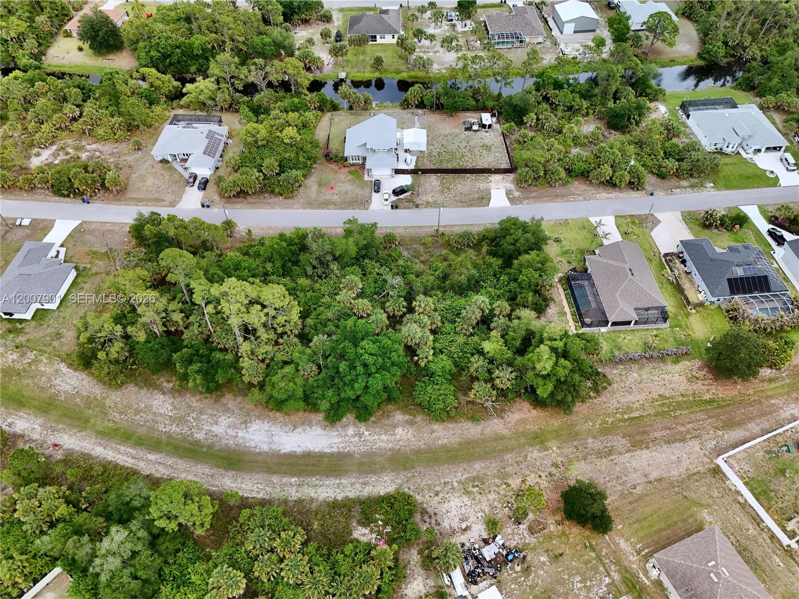 PORT CHARLOTTE - Land