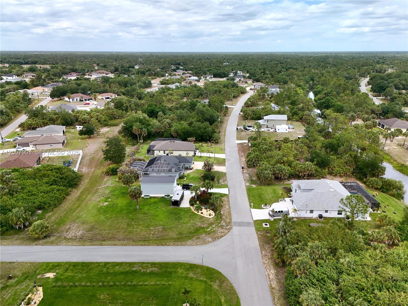 PORT CHARLOTTE - Land