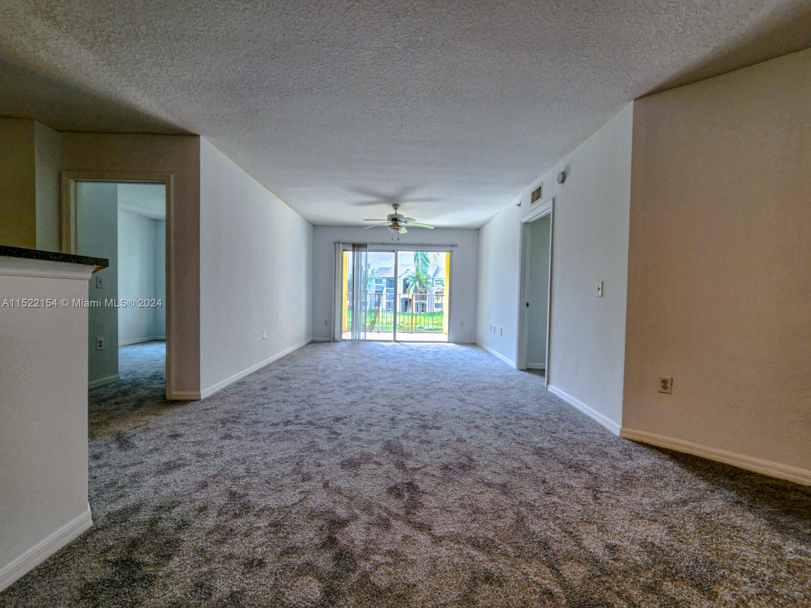 EMERALD ISLE AT LAGUNA LA - Residential