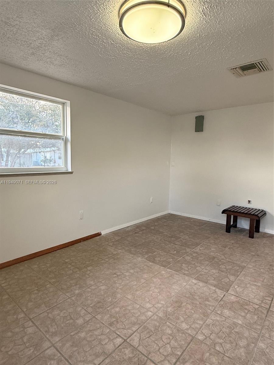 Sebring Lakes Acres - Residential
