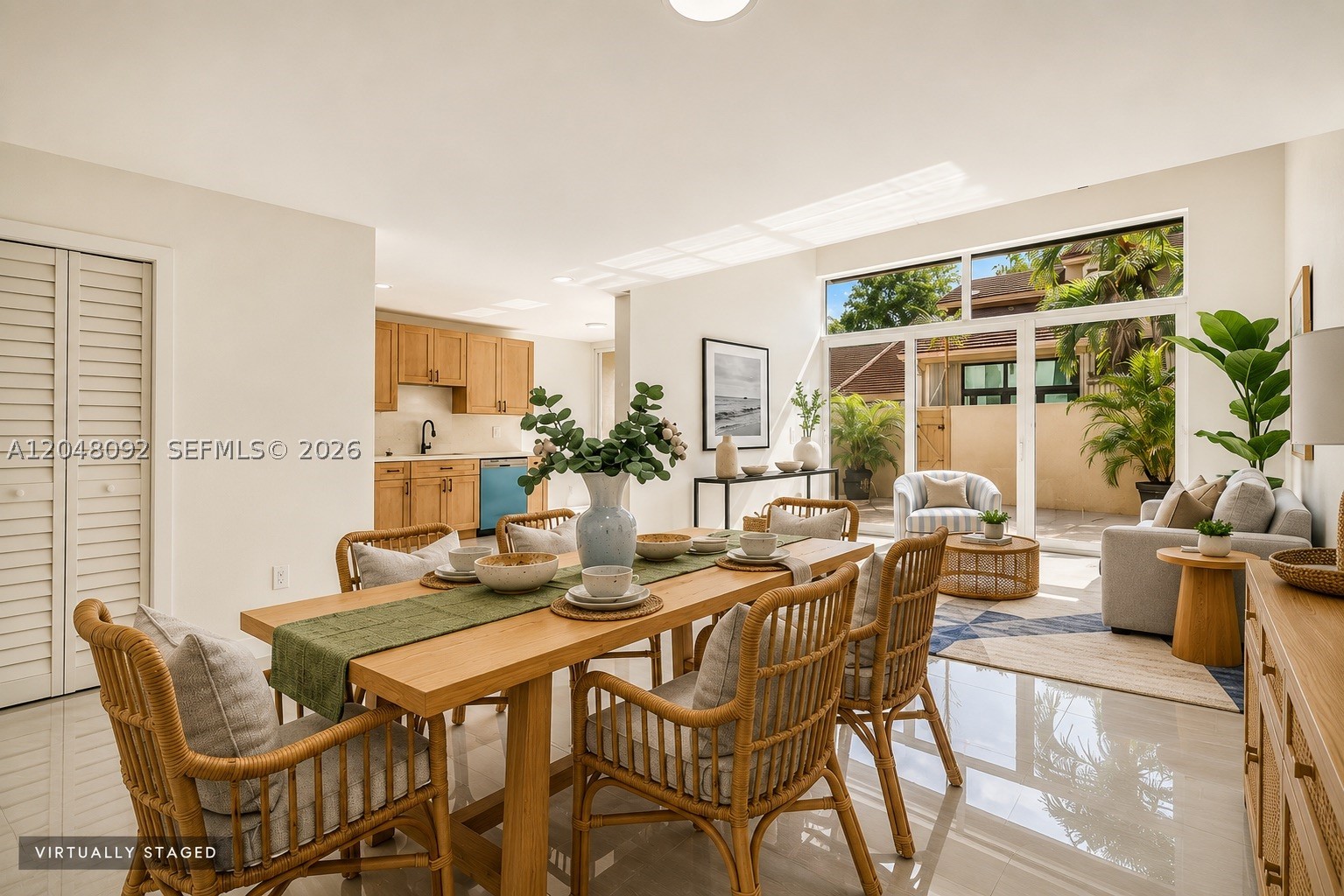 LENOX WOODS - Residential