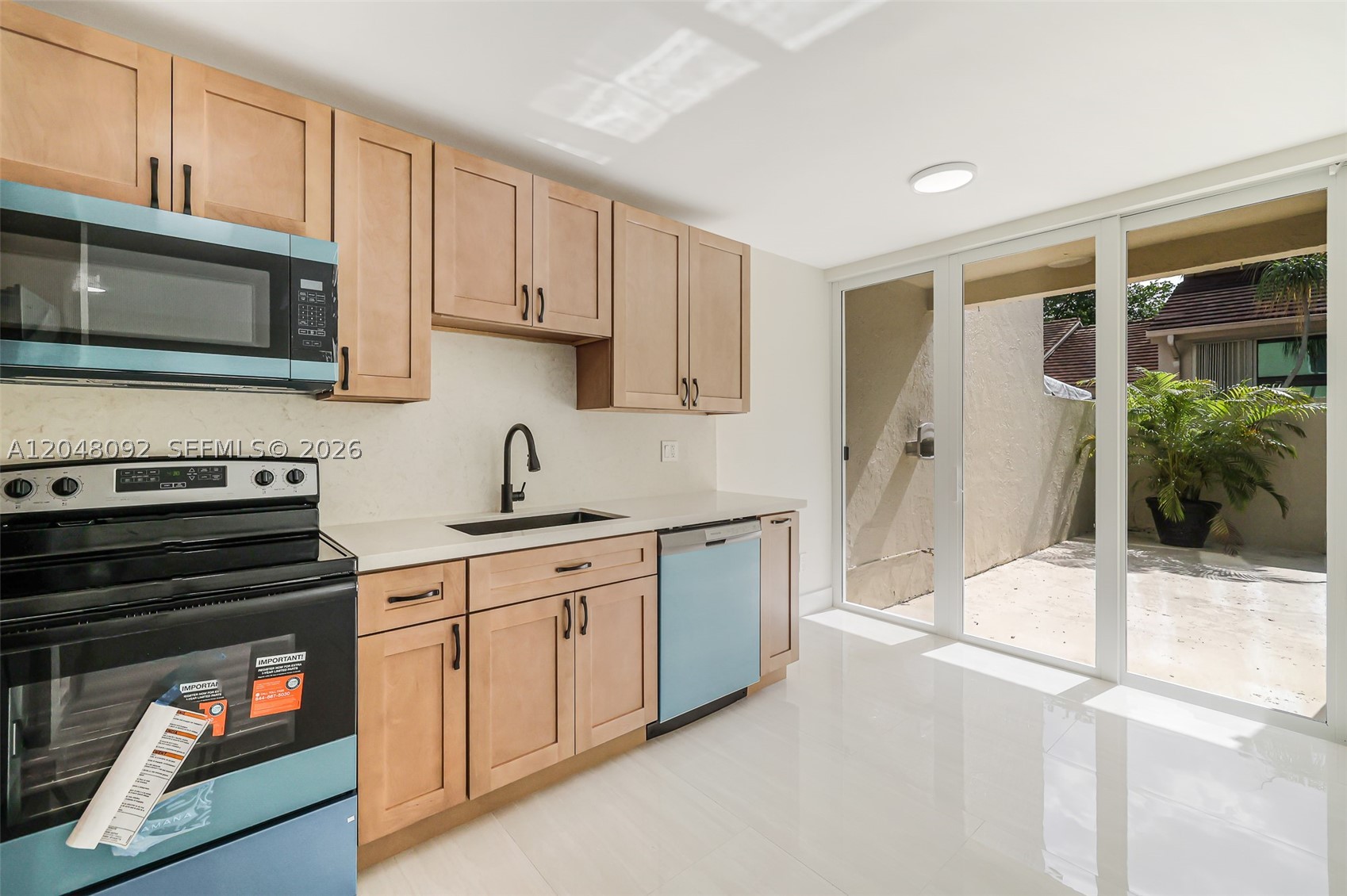 LENOX WOODS - Residential