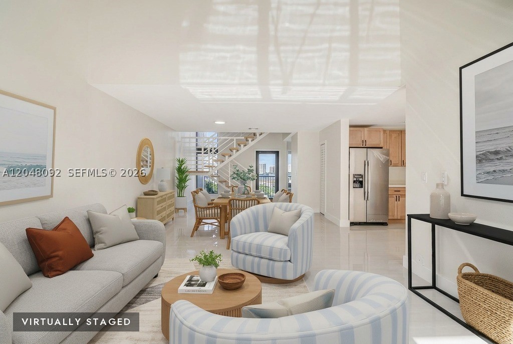 LENOX WOODS - Residential