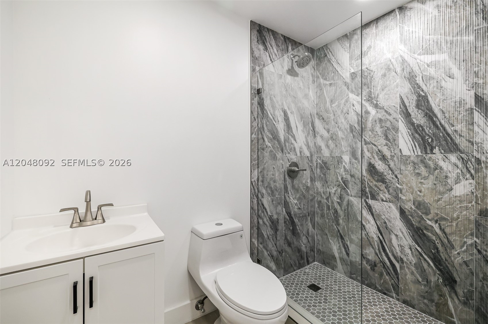 LENOX WOODS - Residential