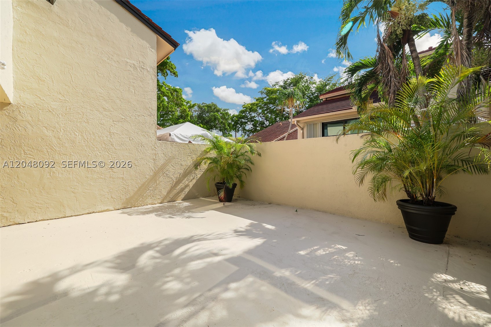 LENOX WOODS - Residential