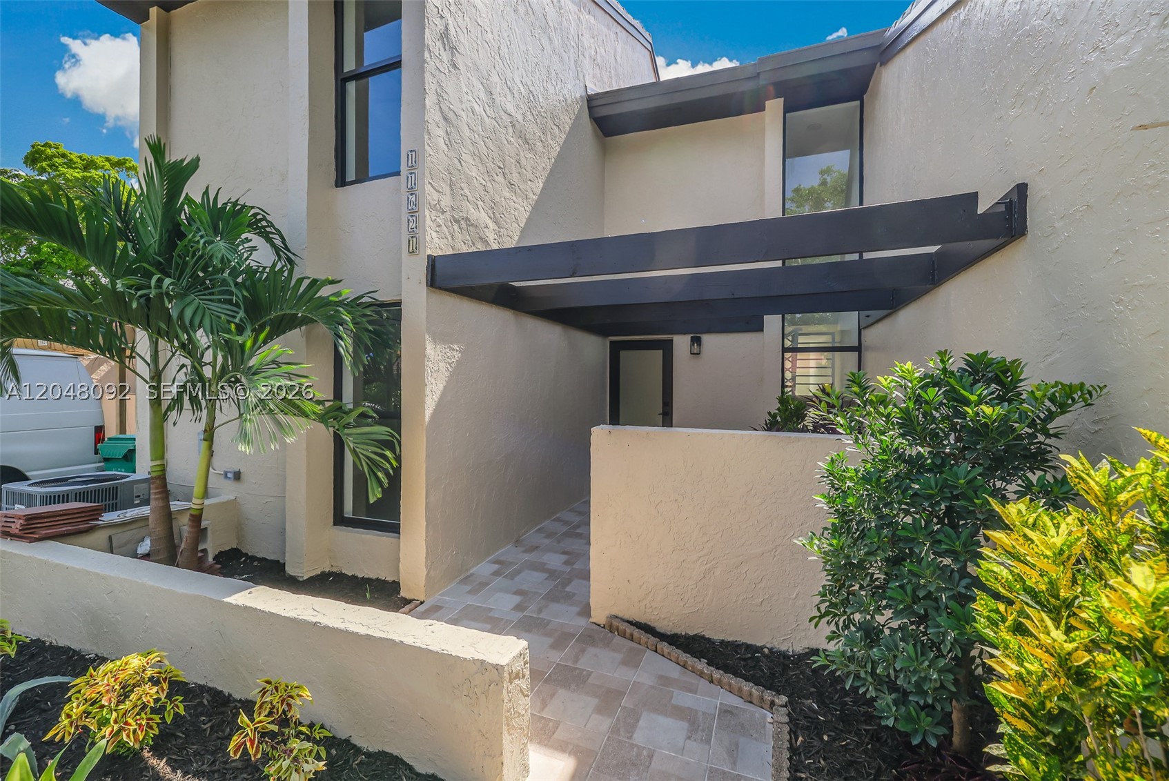 LENOX WOODS - Residential