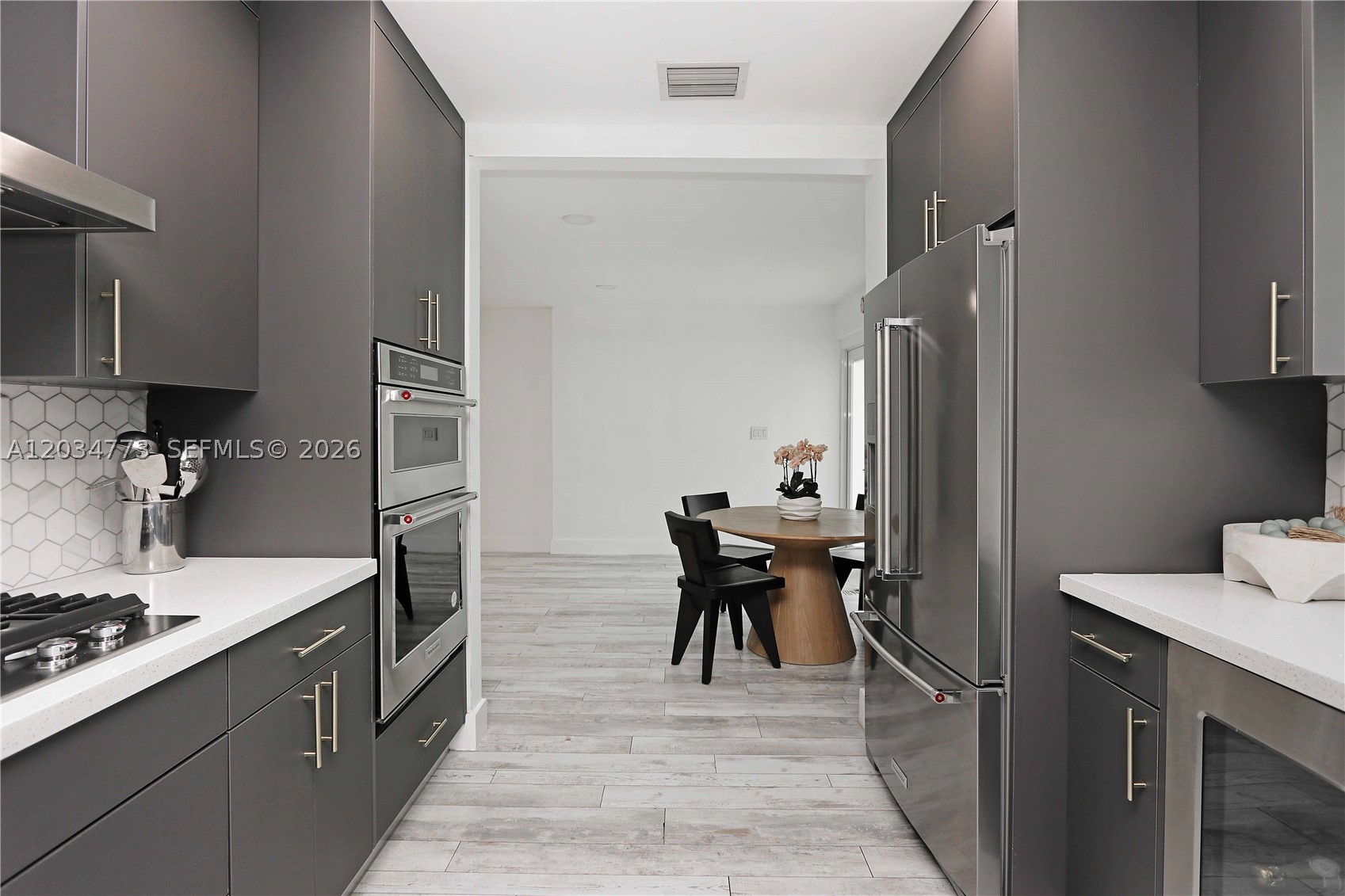 HOLLYWOOD - Residential