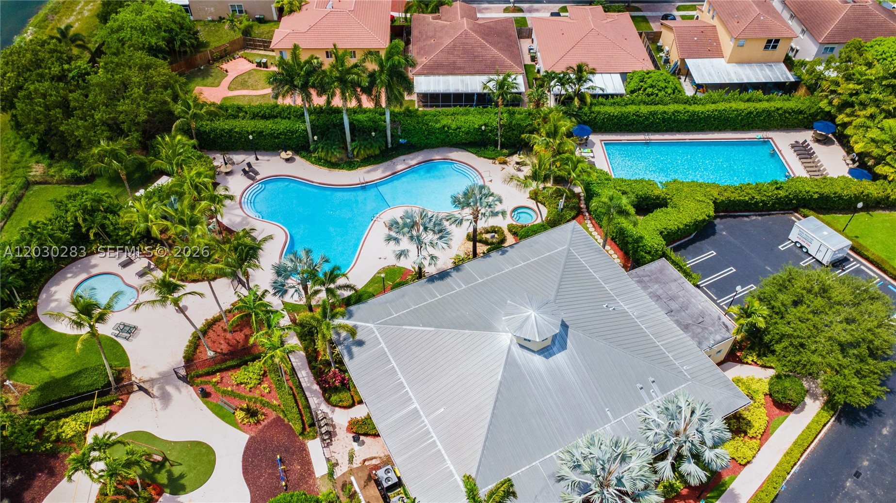 PORTOFINO LAKES - Residential