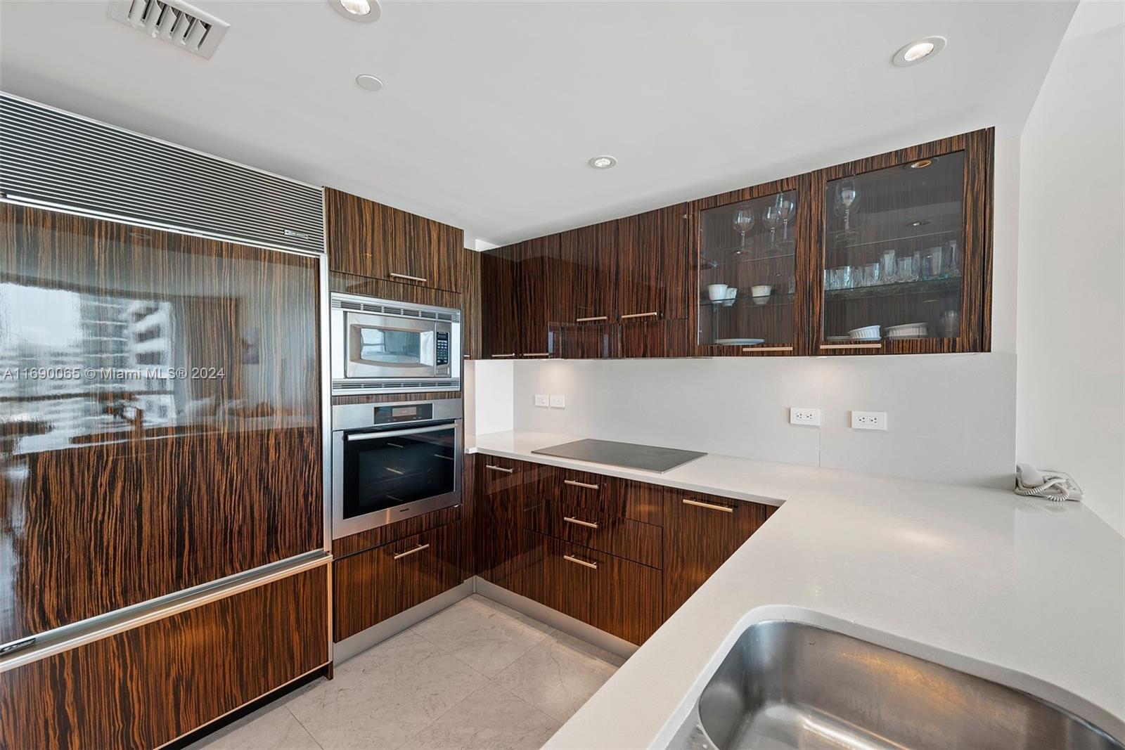 CENTRAL CARILLON BEACH CO - Residential