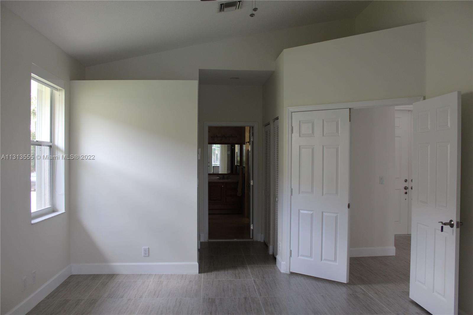 SECTOR 7 SOUTH-PARCEL 1 - Residential Lease