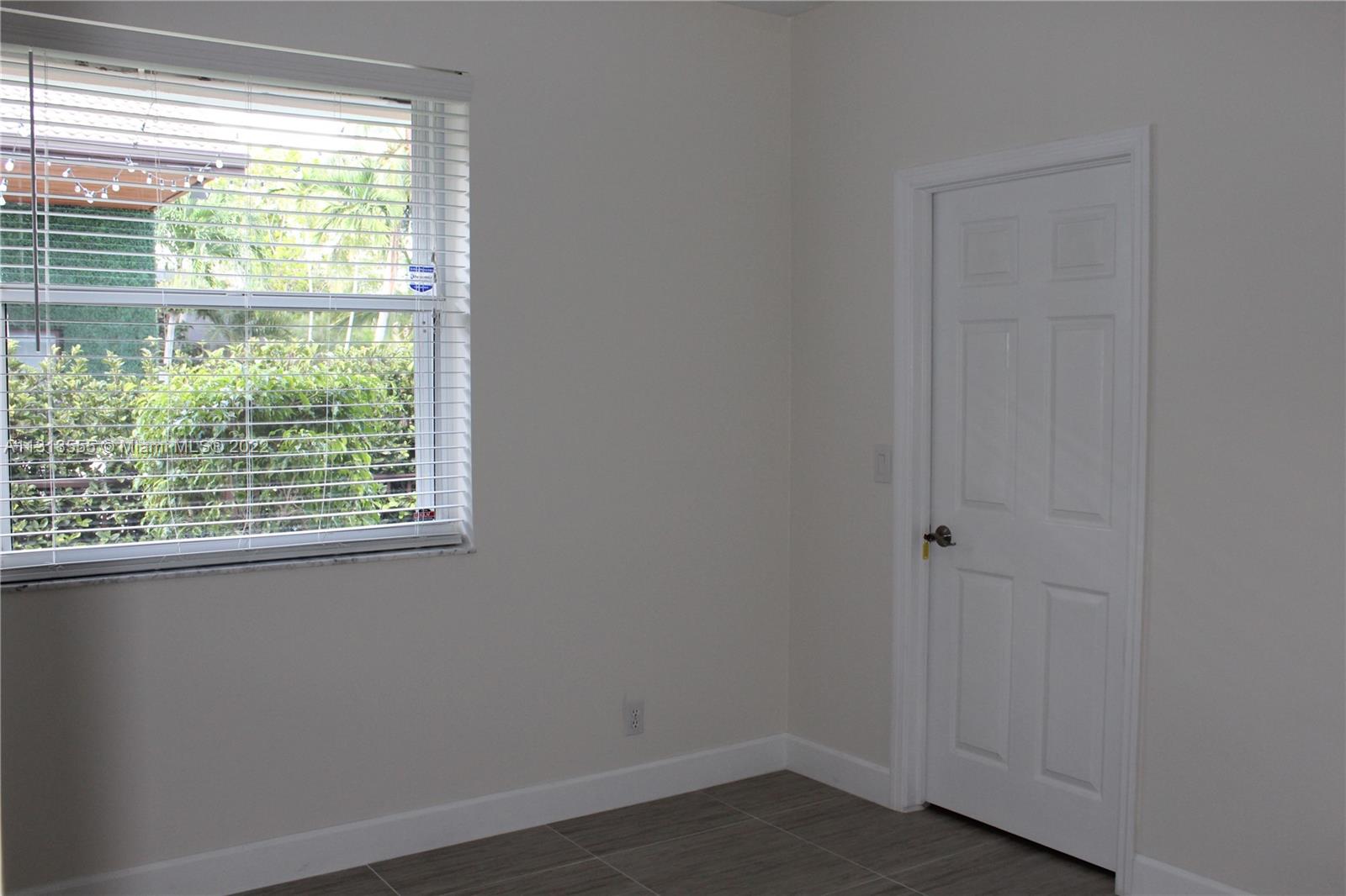 SECTOR 7 SOUTH-PARCEL 1 - Residential Lease