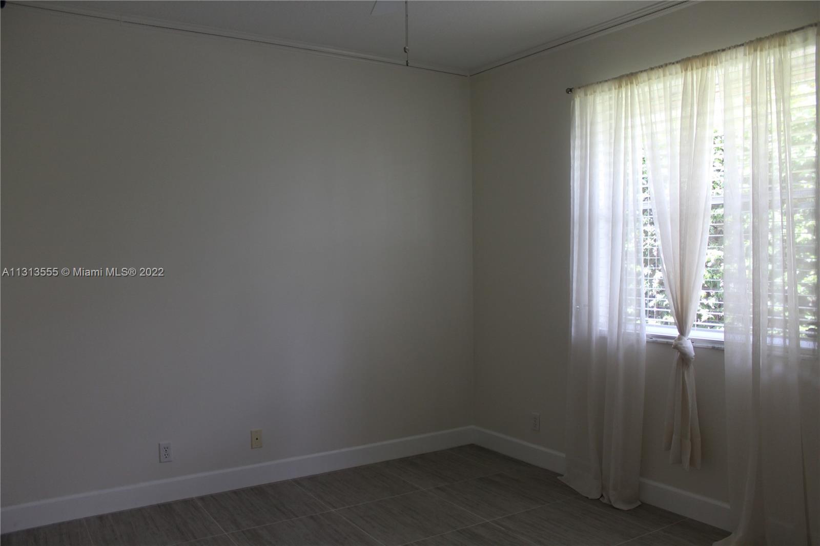 SECTOR 7 SOUTH-PARCEL 1 - Residential Lease