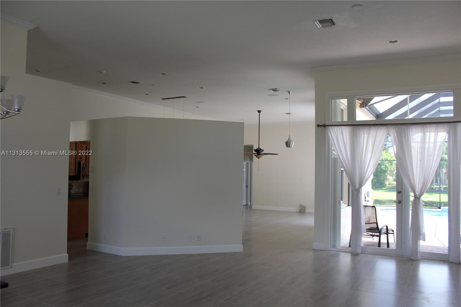 SECTOR 7 SOUTH-PARCEL 1 - Residential Lease