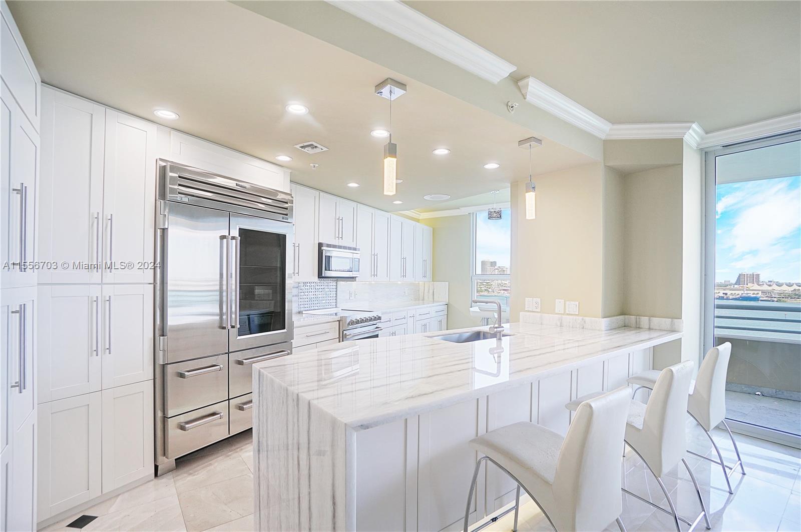 THREE TEQUESTA POINT COND - Residential