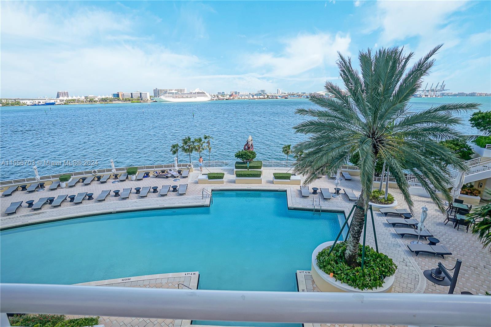 THREE TEQUESTA POINT COND - Residential