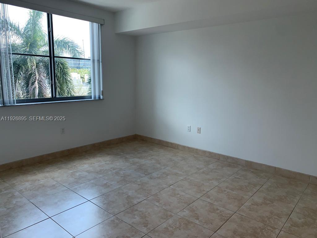 THE COSMOPOLITAN - Residential Lease