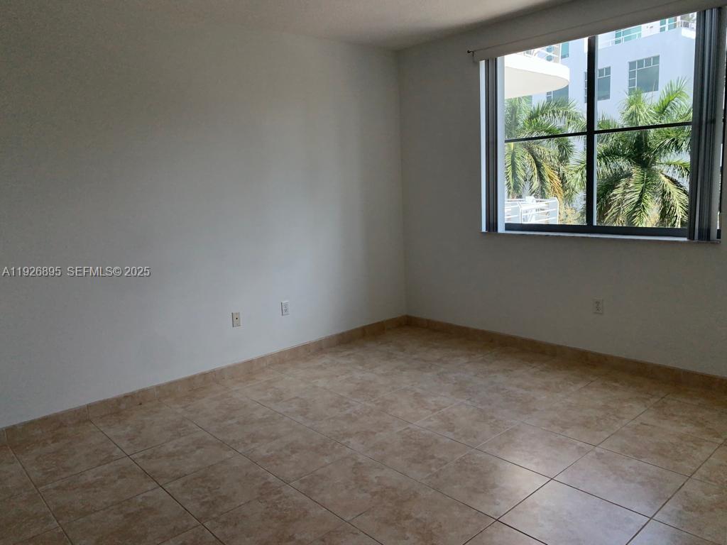 THE COSMOPOLITAN - Residential Lease