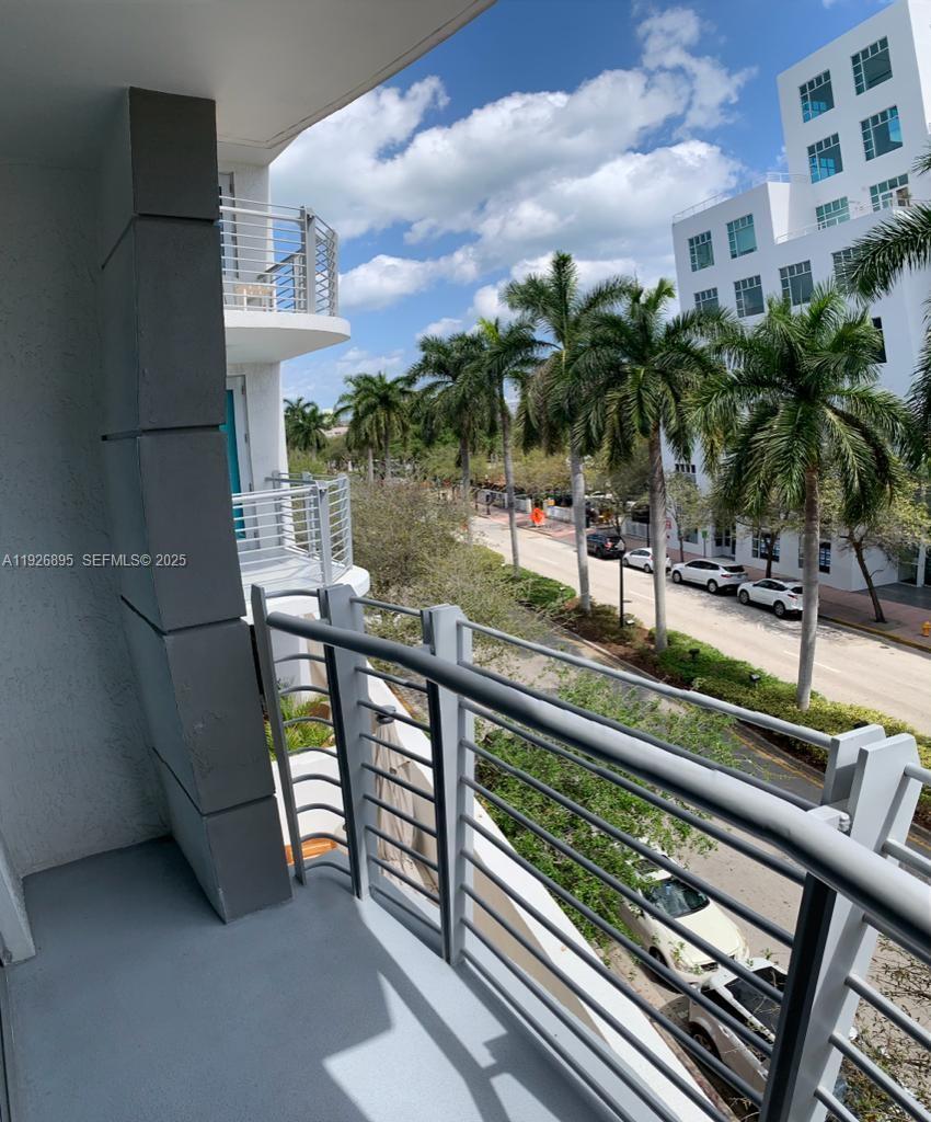 THE COSMOPOLITAN - Residential Lease