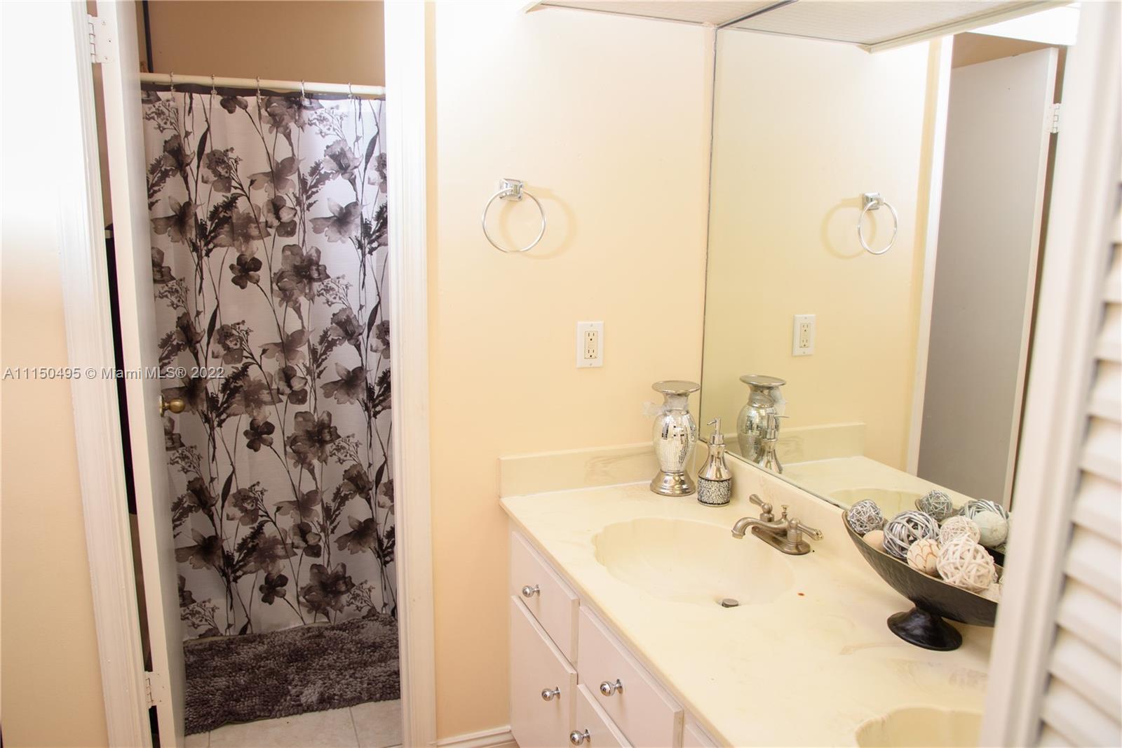 BEACON HILL CONDO - Residential Lease