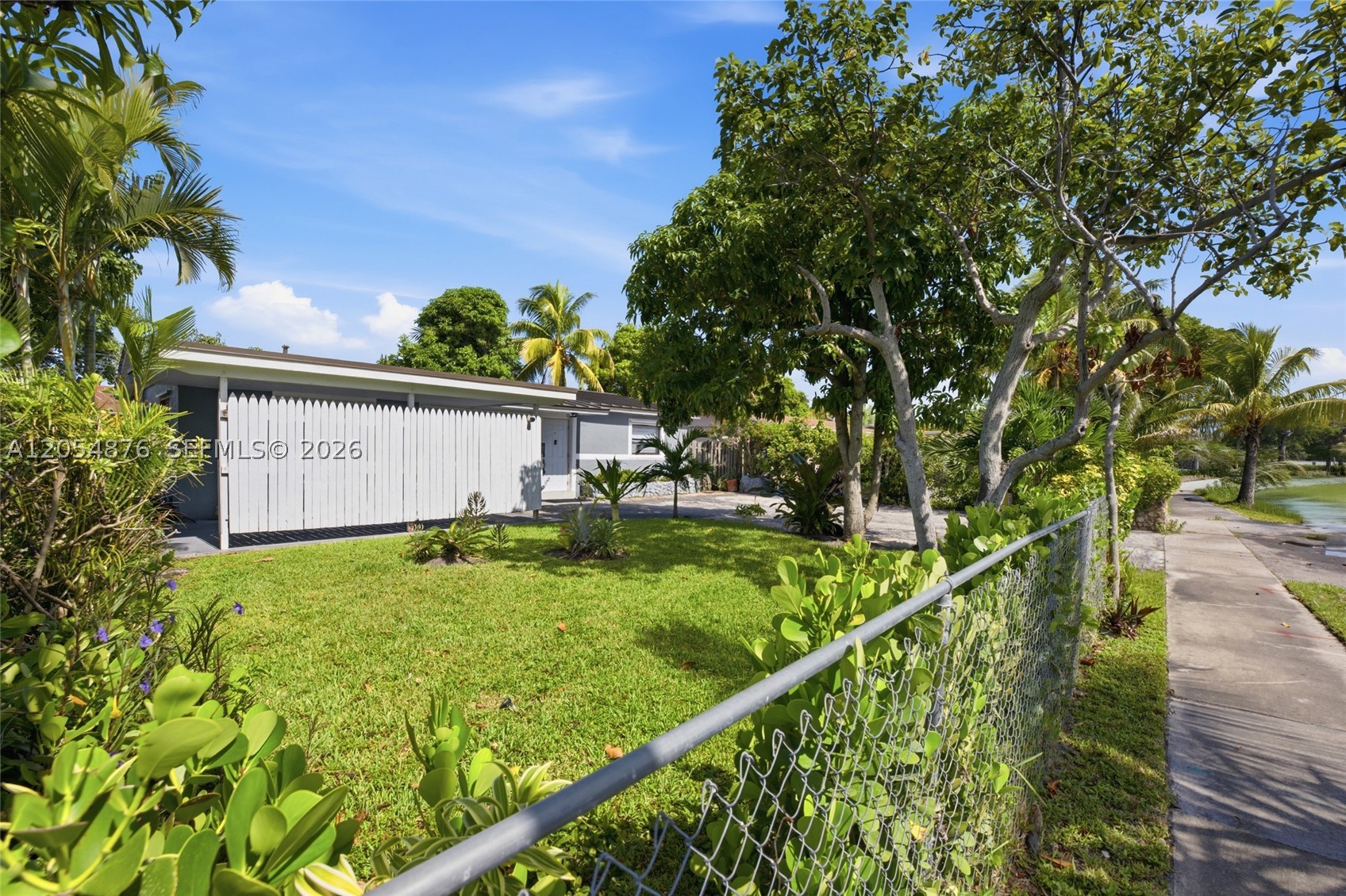 VERA VILLAS 2ND SEC - Residential