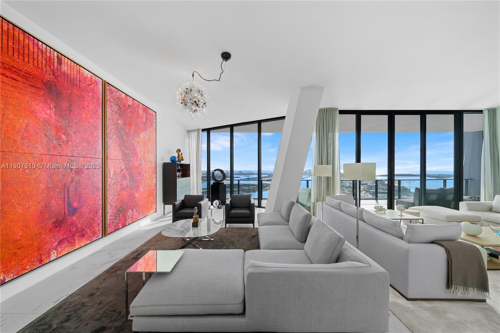 1000 Museum - Residential