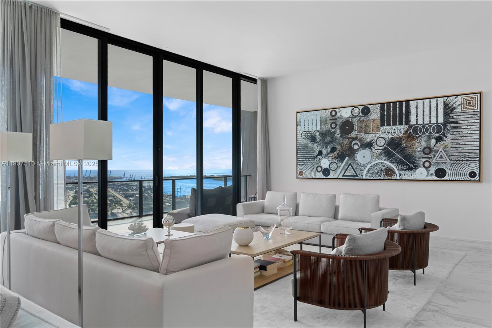 1000 Museum - Residential