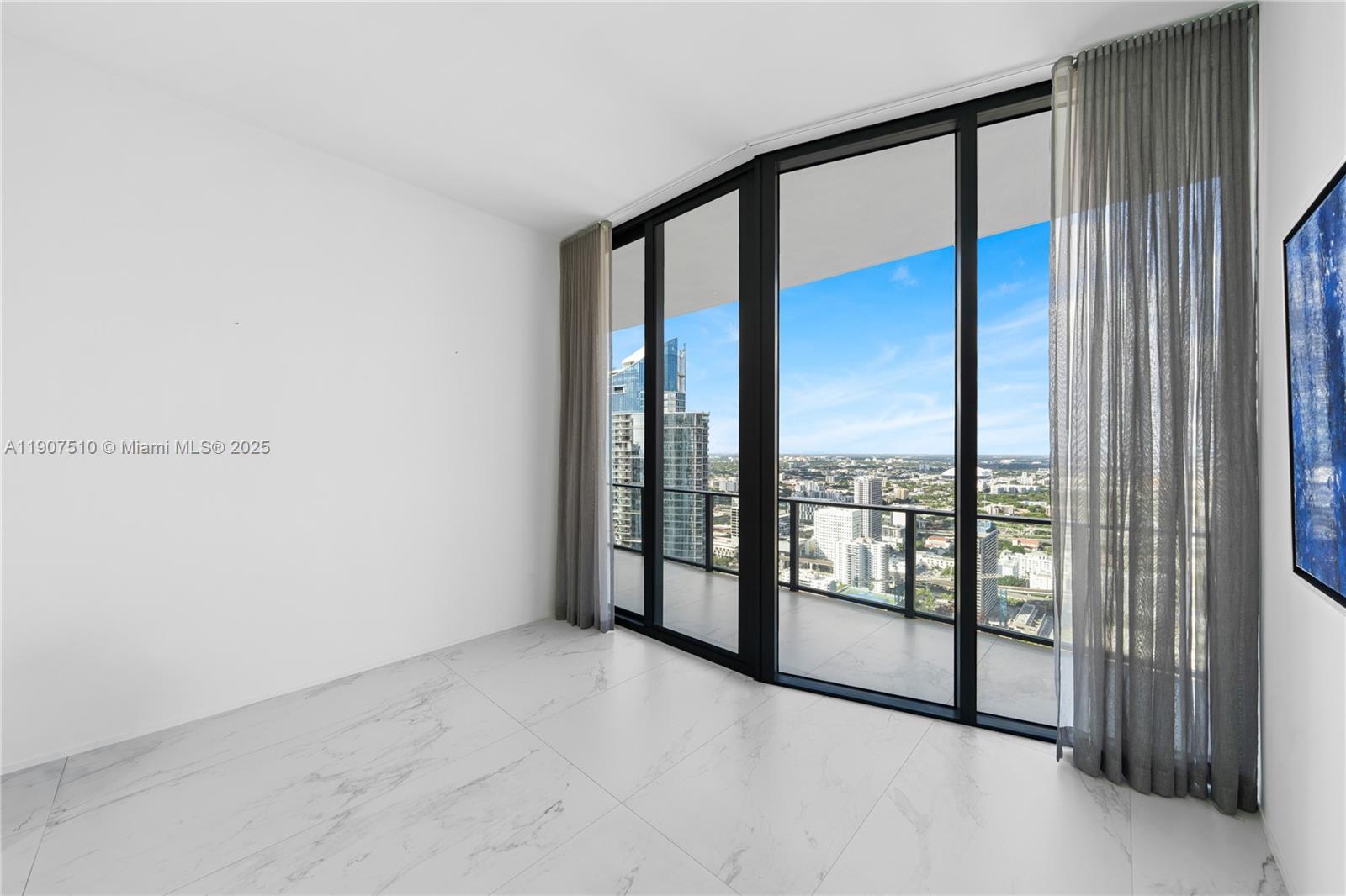 1000 Museum - Residential