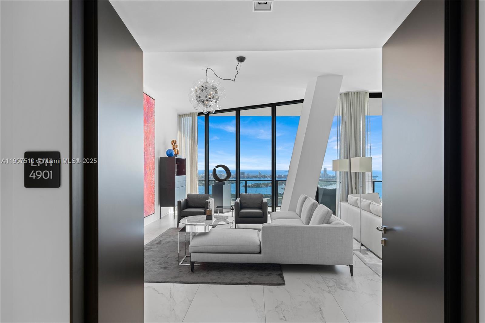 1000 Museum - Residential