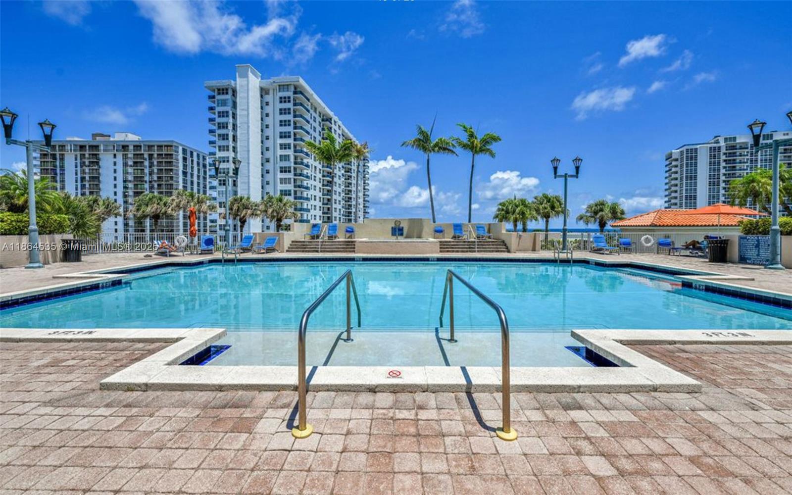 TIDES AT BRIDGESIDE SQUAR - Residential