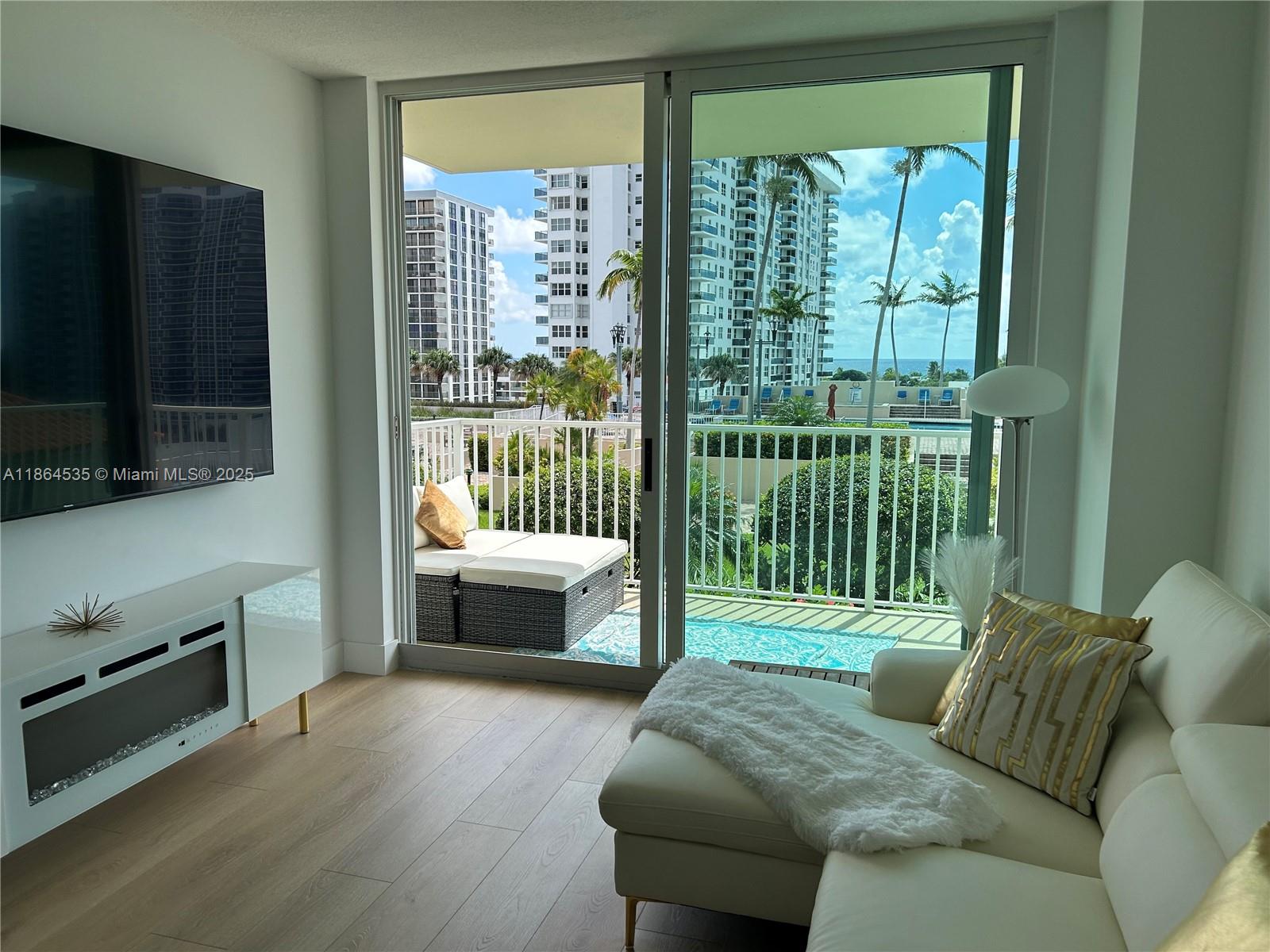 TIDES AT BRIDGESIDE SQUAR - Residential