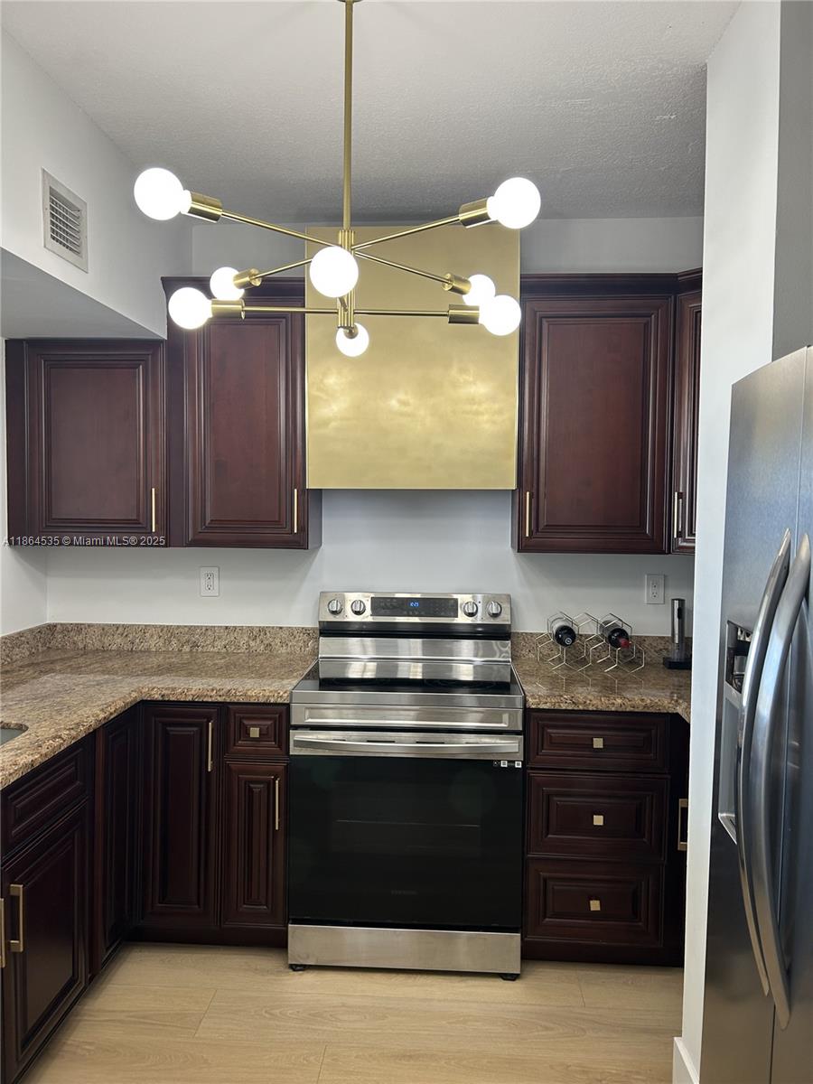 TIDES AT BRIDGESIDE SQUAR - Residential