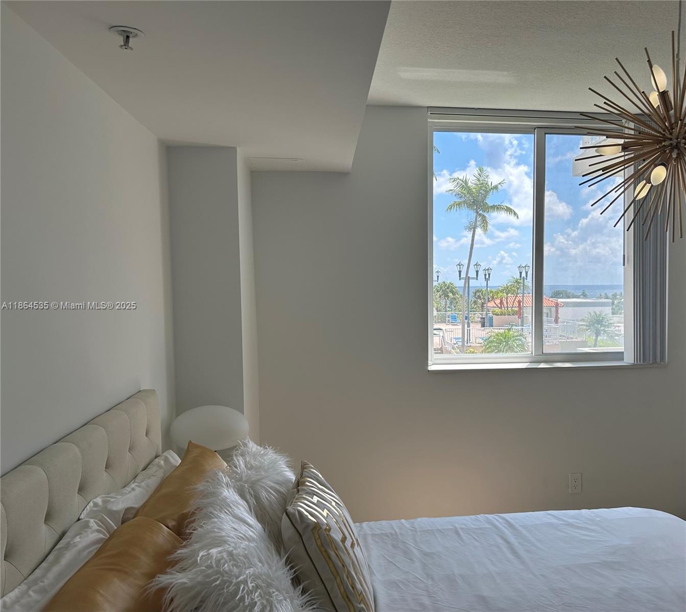 TIDES AT BRIDGESIDE SQUAR - Residential