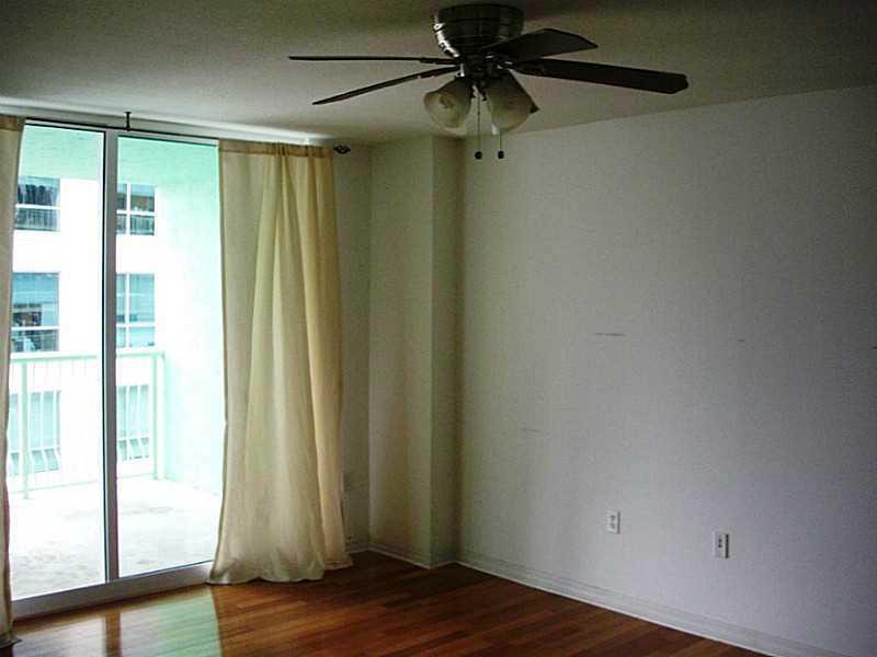 PLAZA CONDO - Residential Lease