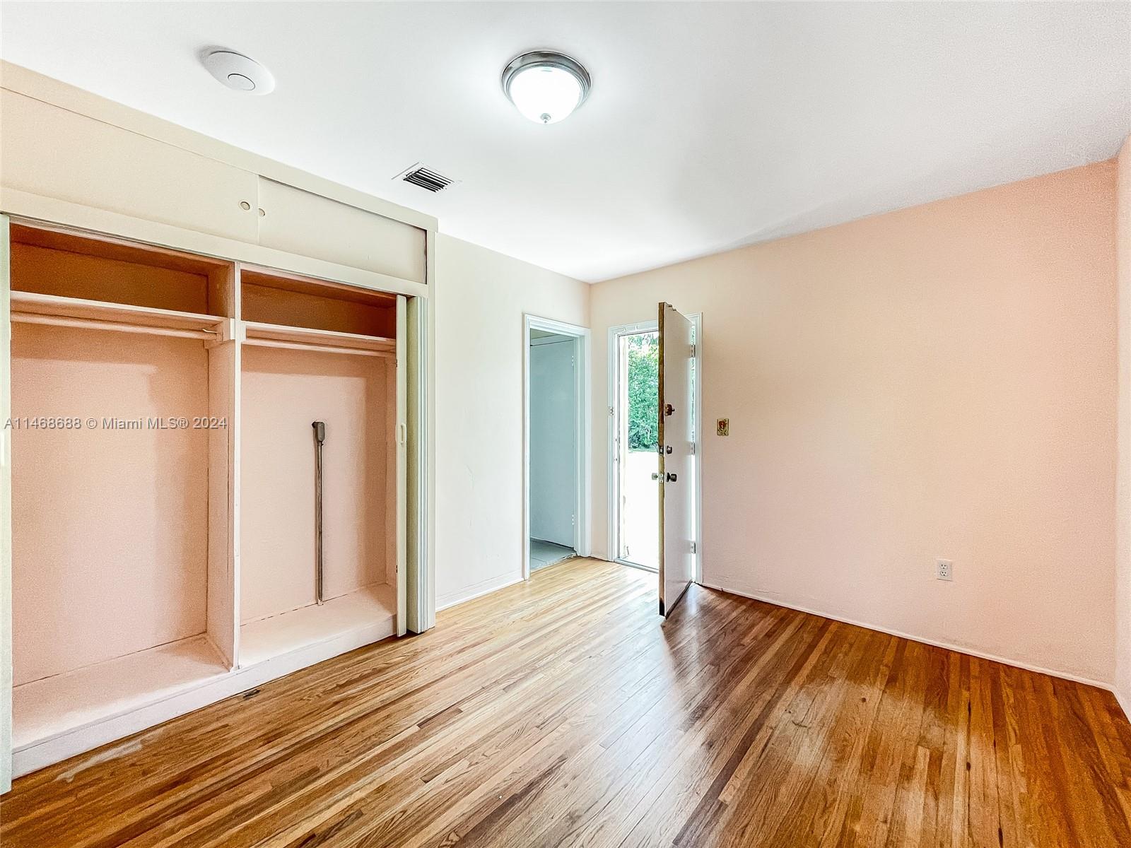 SHERWOOD FOREST - Residential Lease