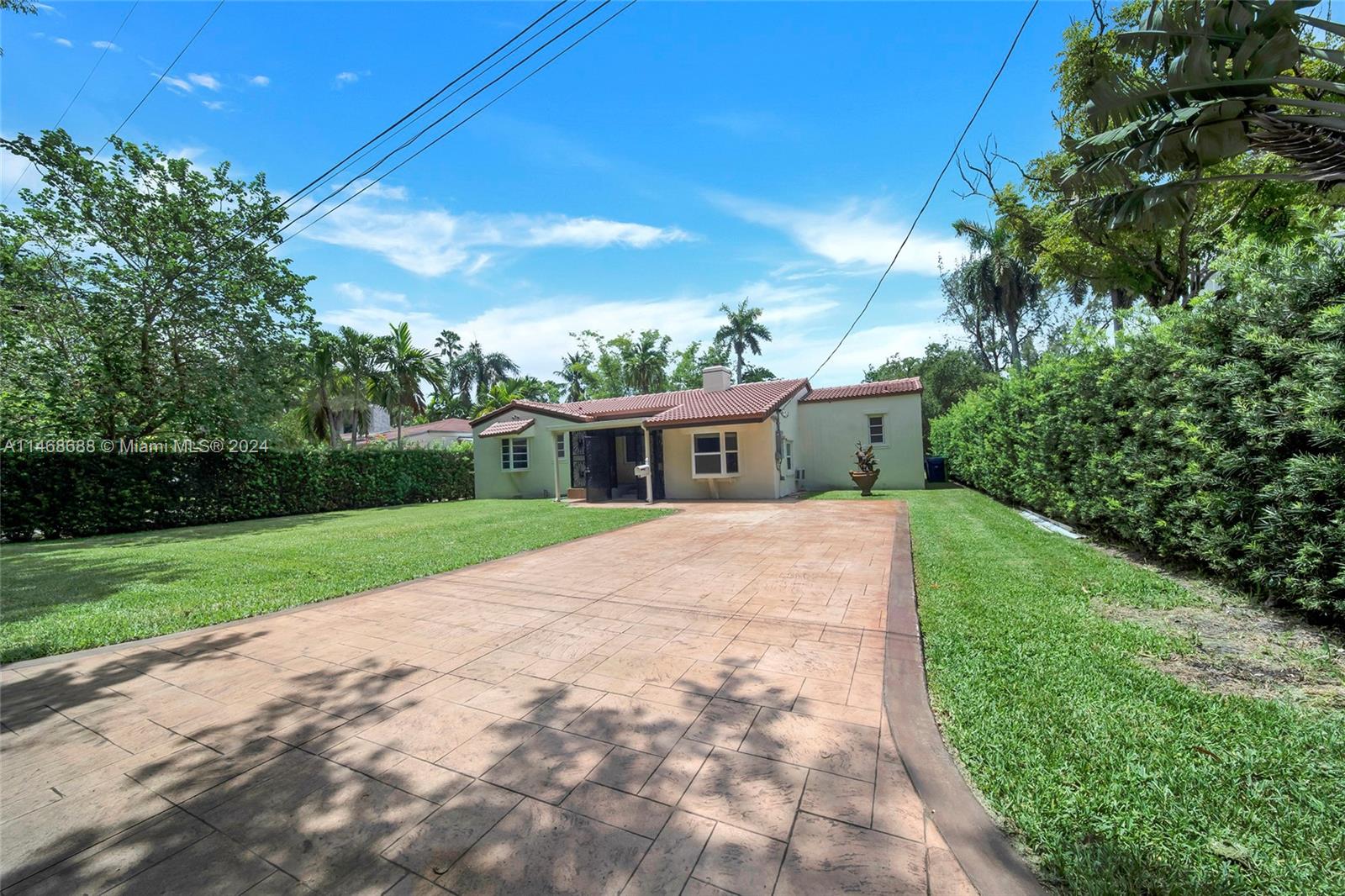 SHERWOOD FOREST - Residential Lease