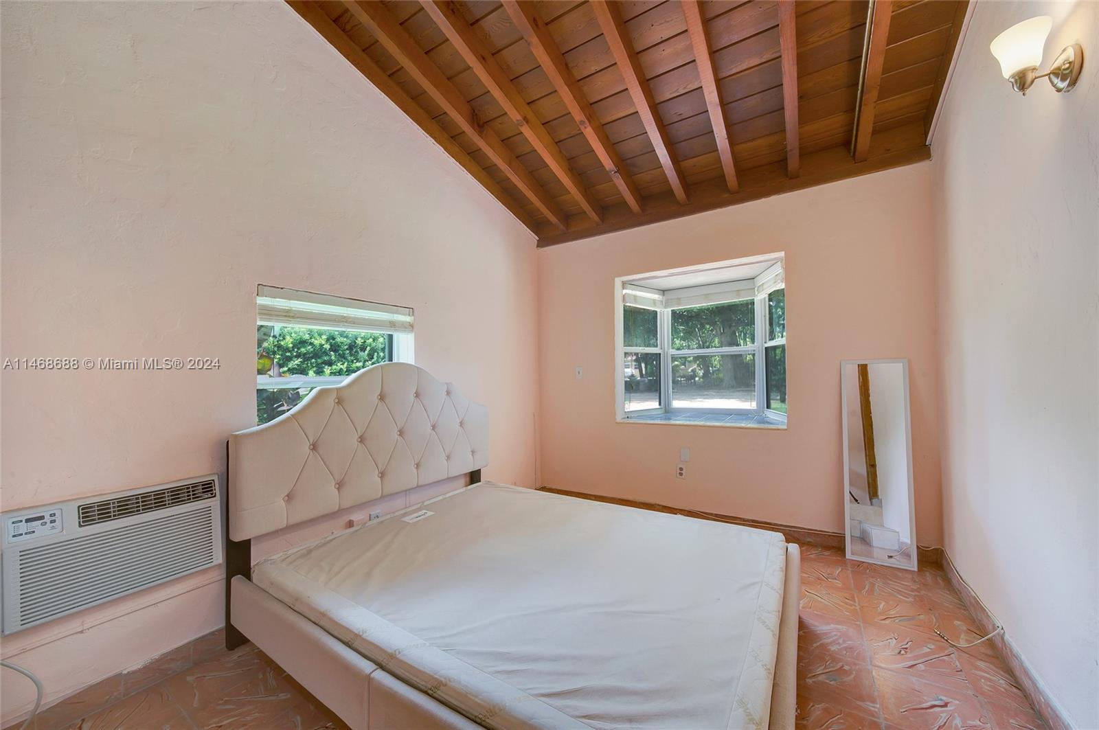 SHERWOOD FOREST - Residential Lease