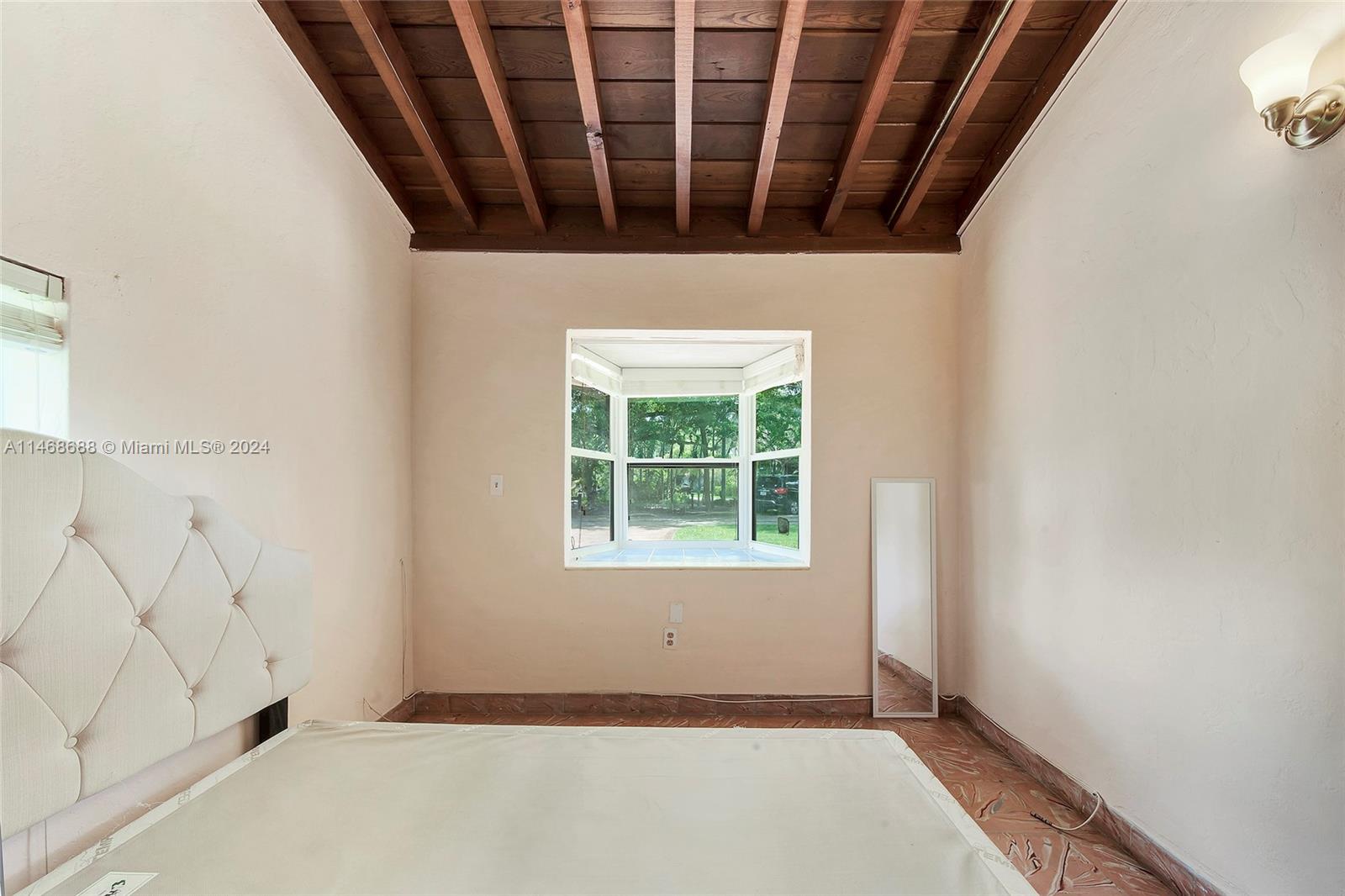 SHERWOOD FOREST - Residential Lease