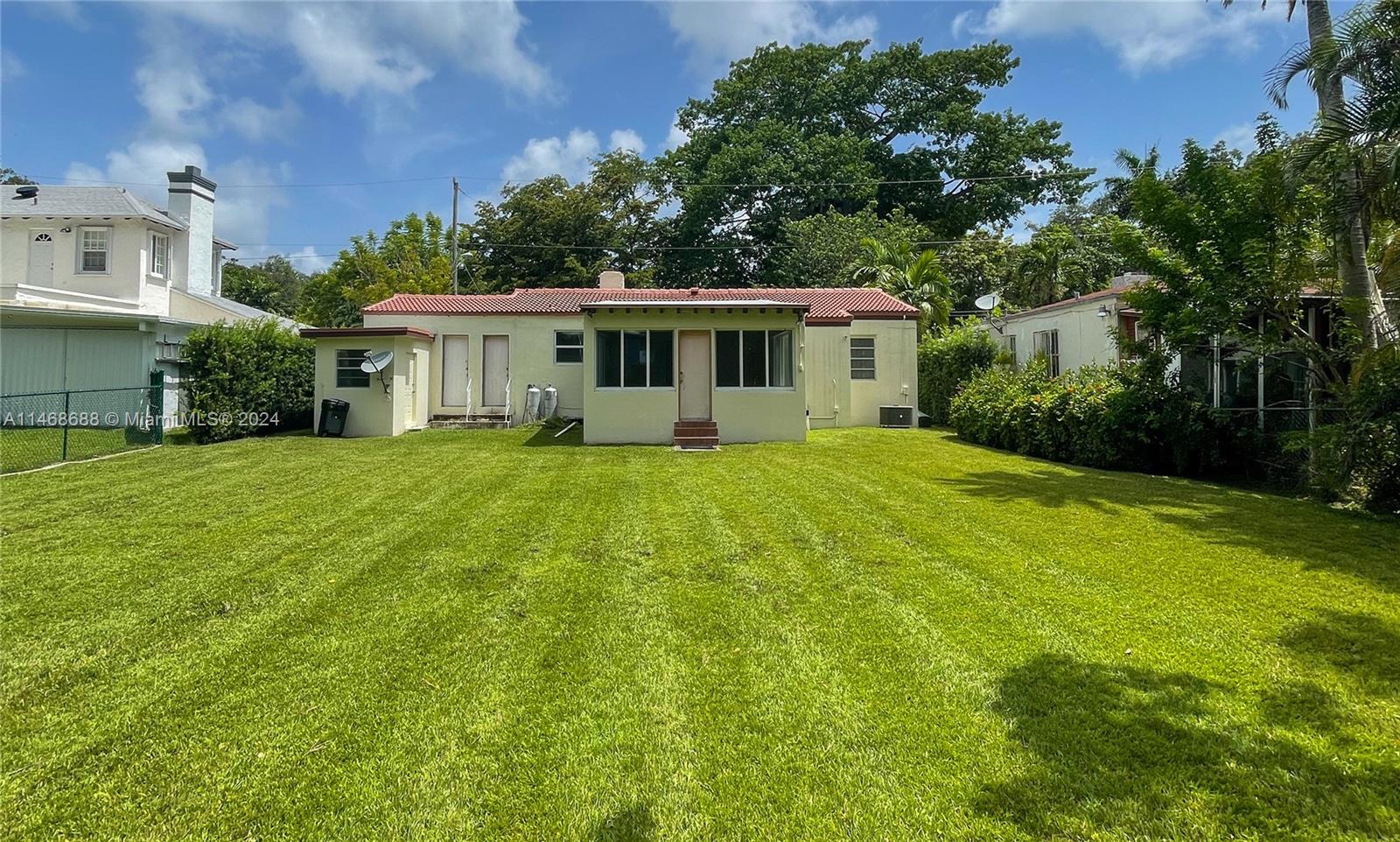 SHERWOOD FOREST - Residential Lease
