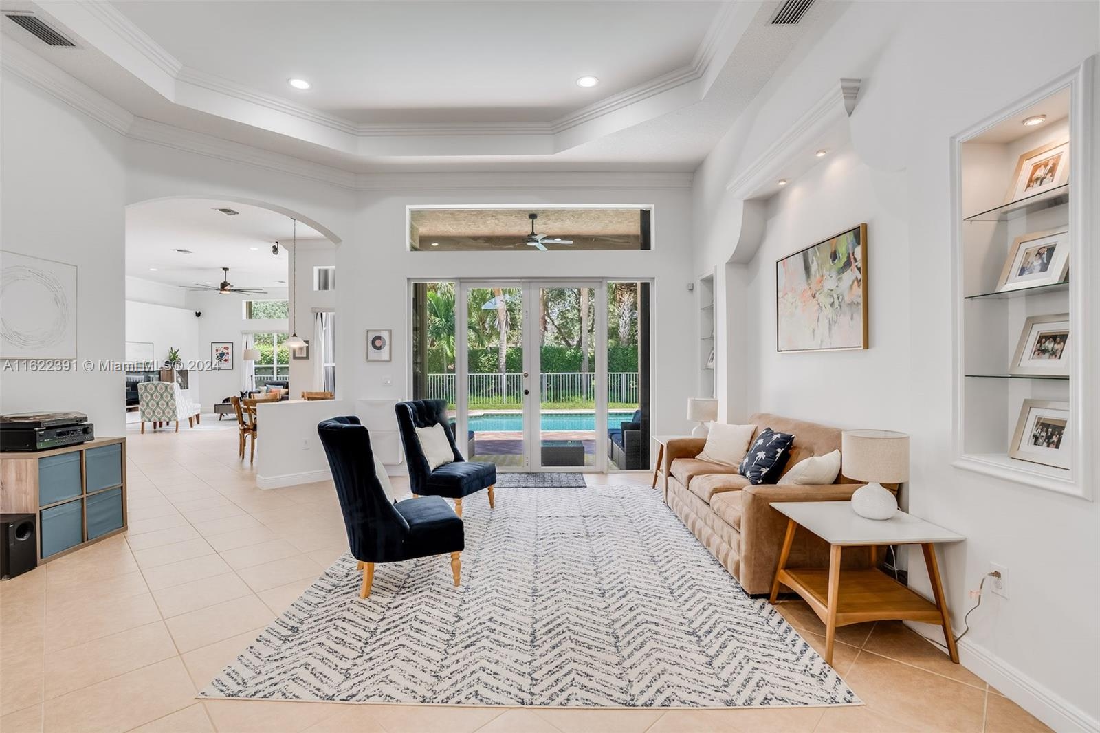 SUNSET LAKES PLAT TWO - Residential