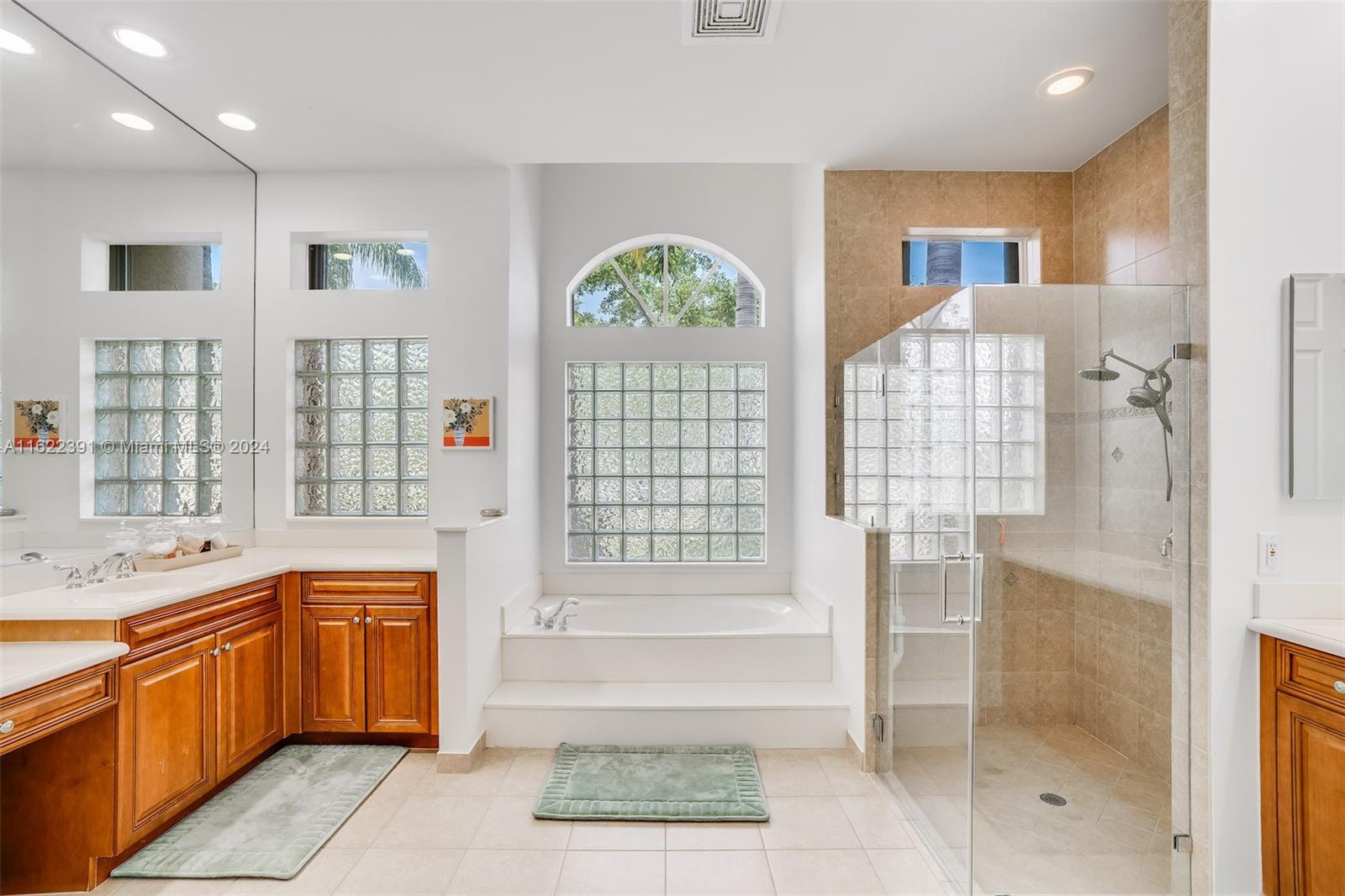 SUNSET LAKES PLAT TWO - Residential