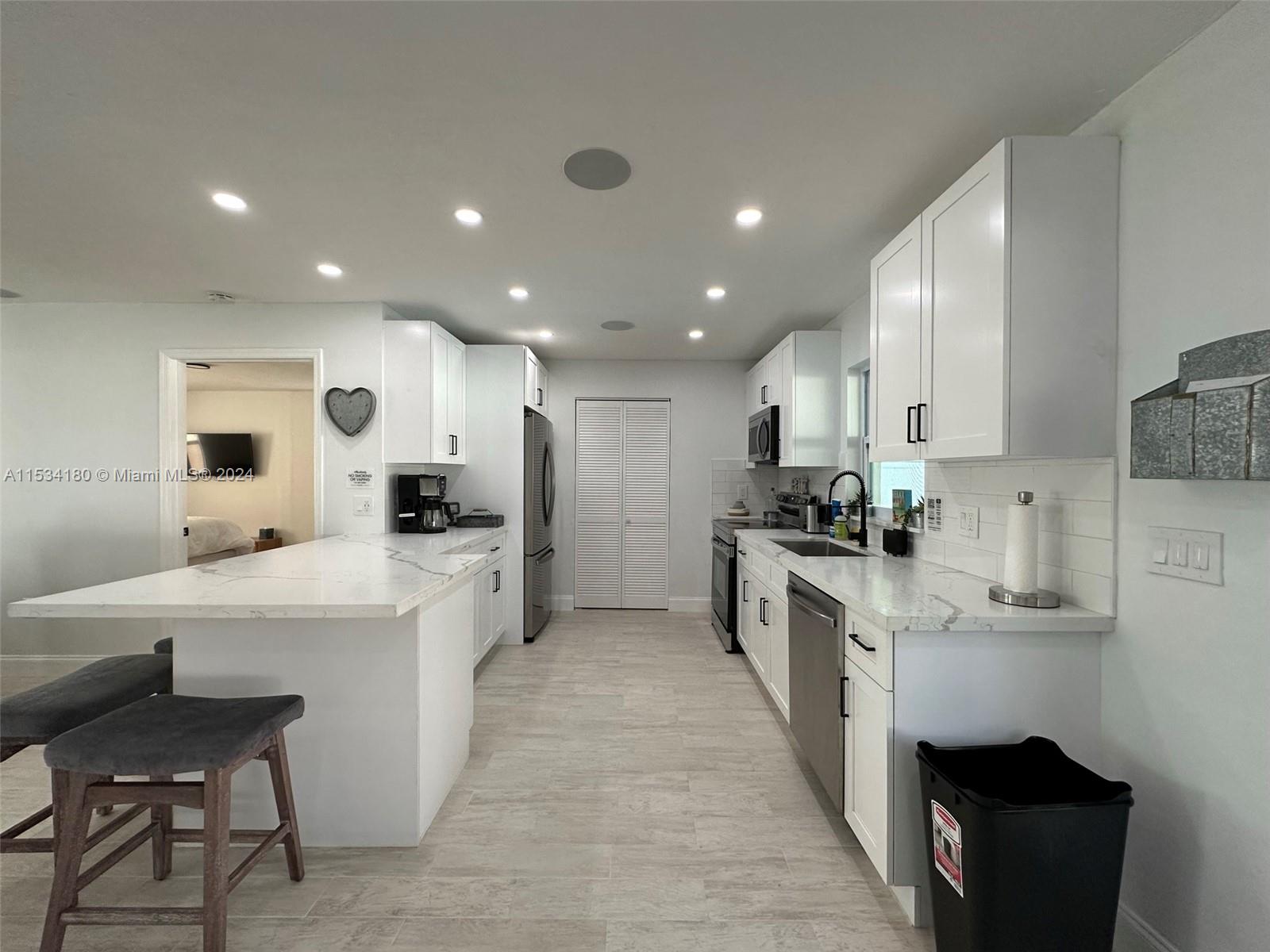 SUN N LAKES - Residential