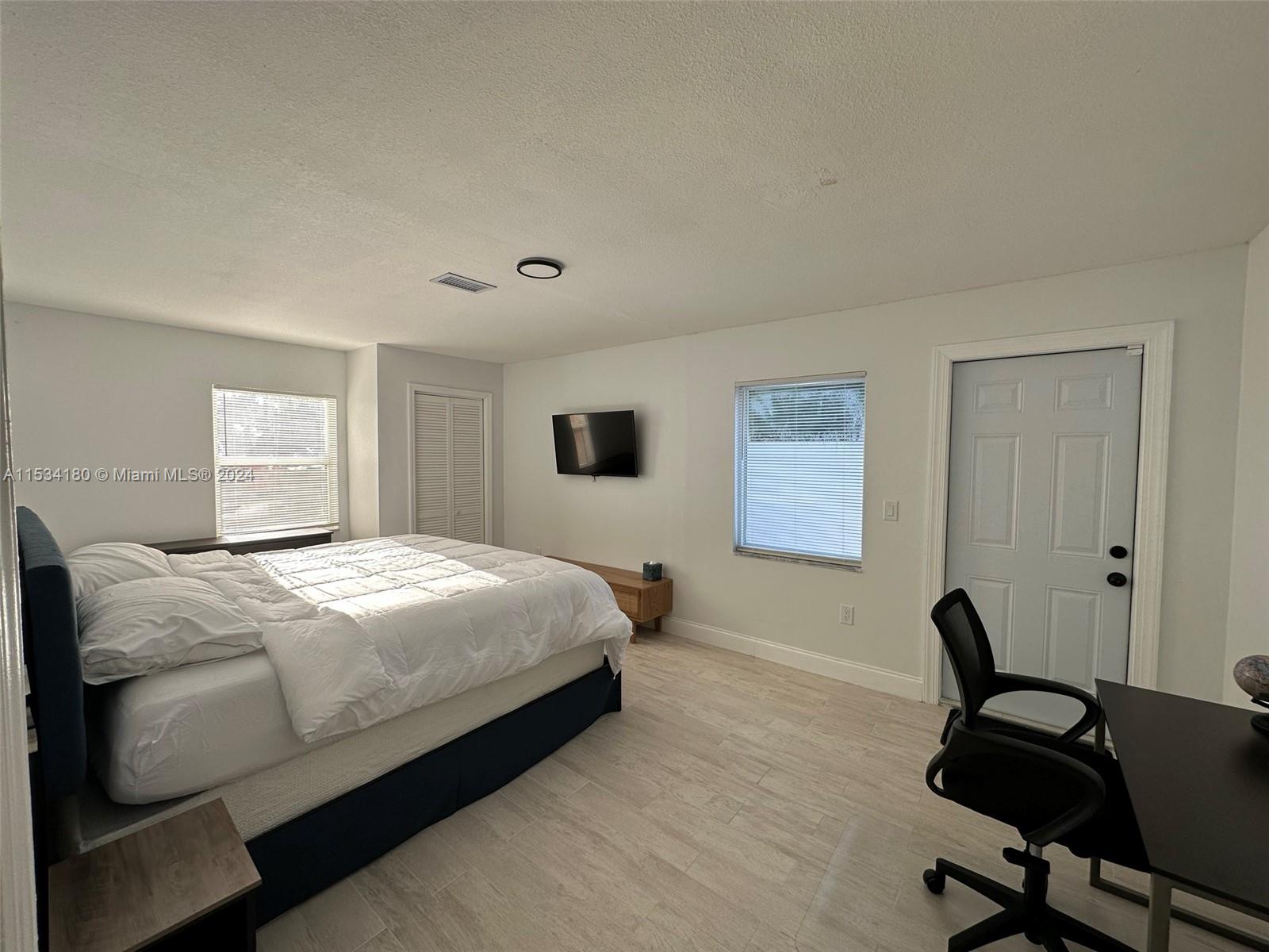 SUN N LAKES - Residential