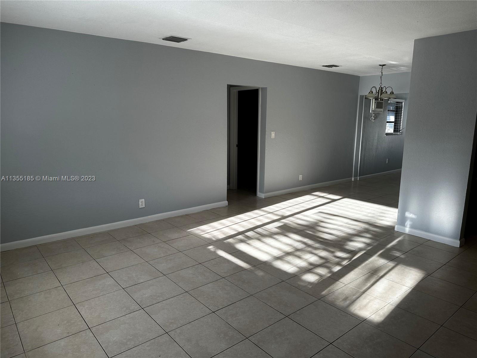 FLEETWOOD MANOR 1ST ADD - Residential