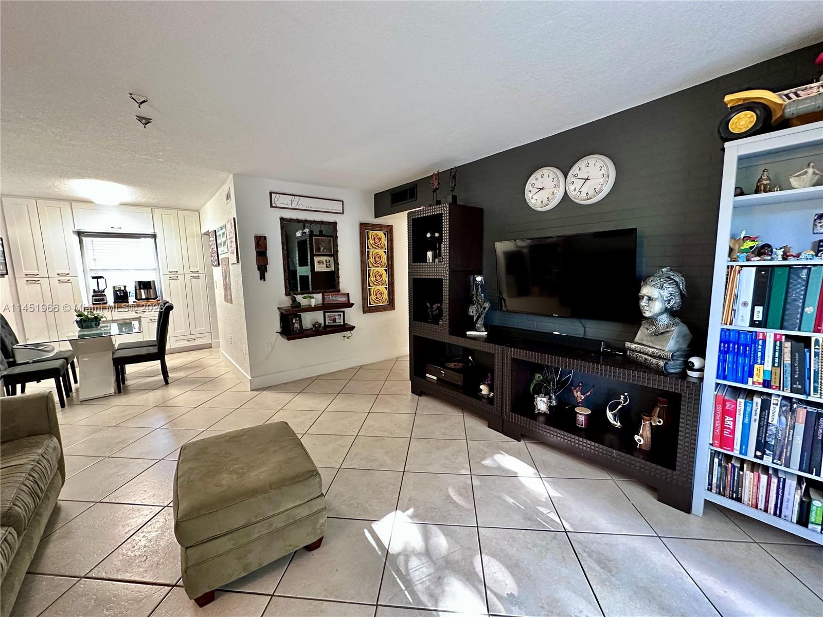 GALLOWOOD CONDO - Residential Lease