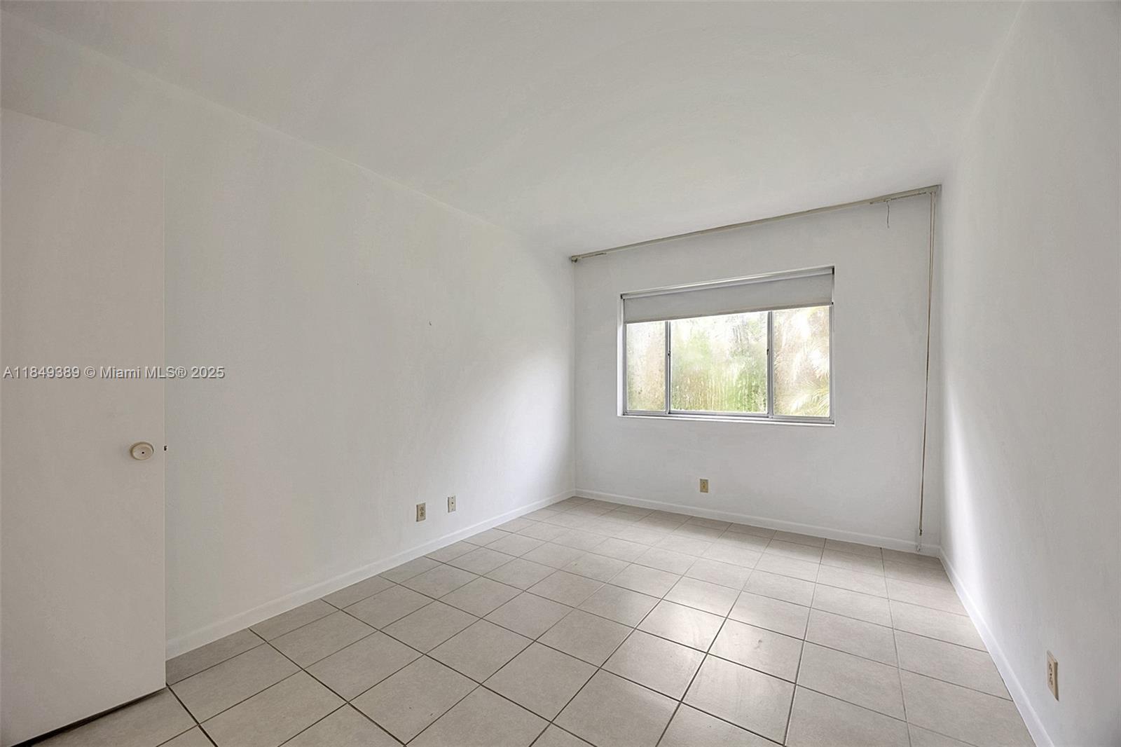 LAKESIDE POINT APT 14 CON - Residential Lease